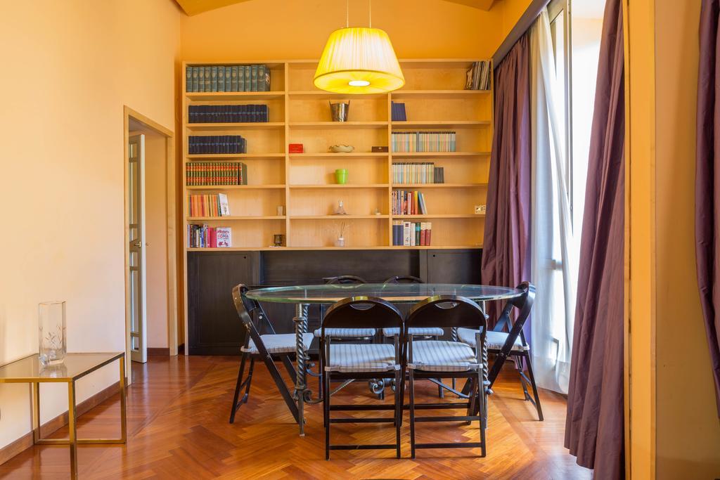 Friendly Domus Al Colosseo Rzym Zewnętrze zdjęcie